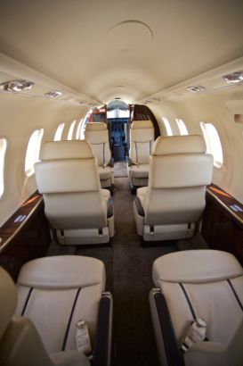 Learjet 40