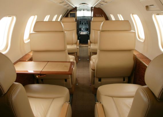 Learjet 40