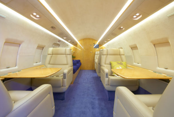 Challenger 604