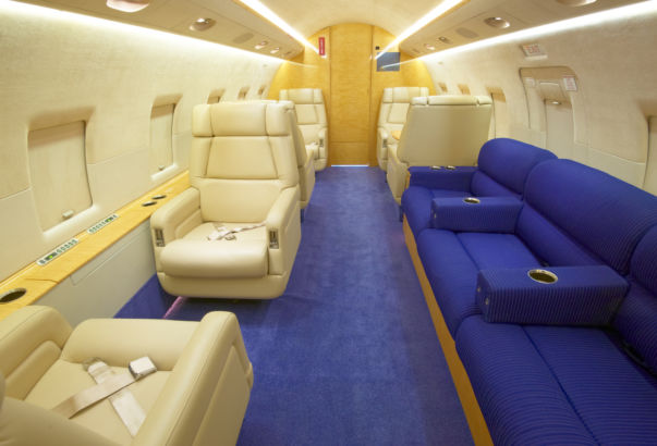 Challenger 604
