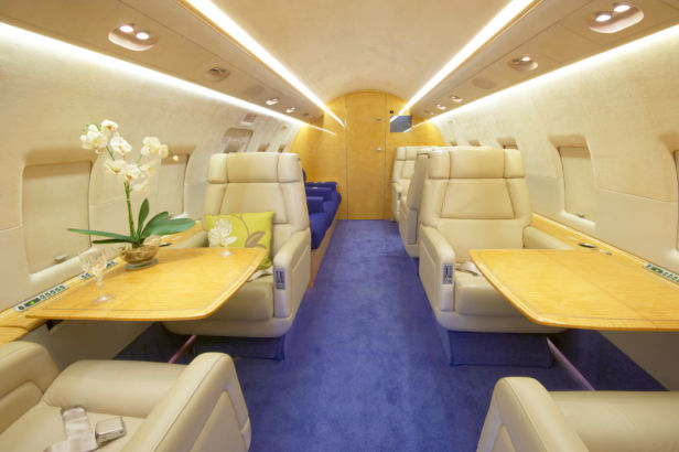 Challenger 604