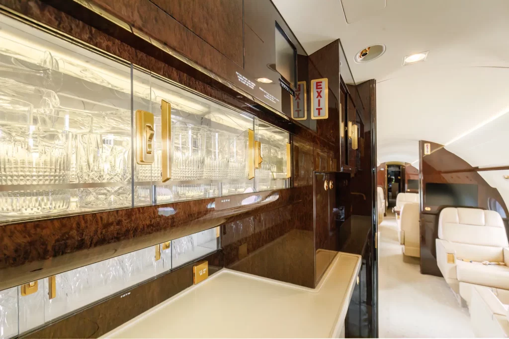 Gulfstream-g550-interior-galley